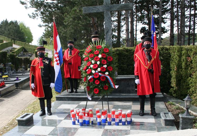 Slika /Novi direktorij/web 001.jpg